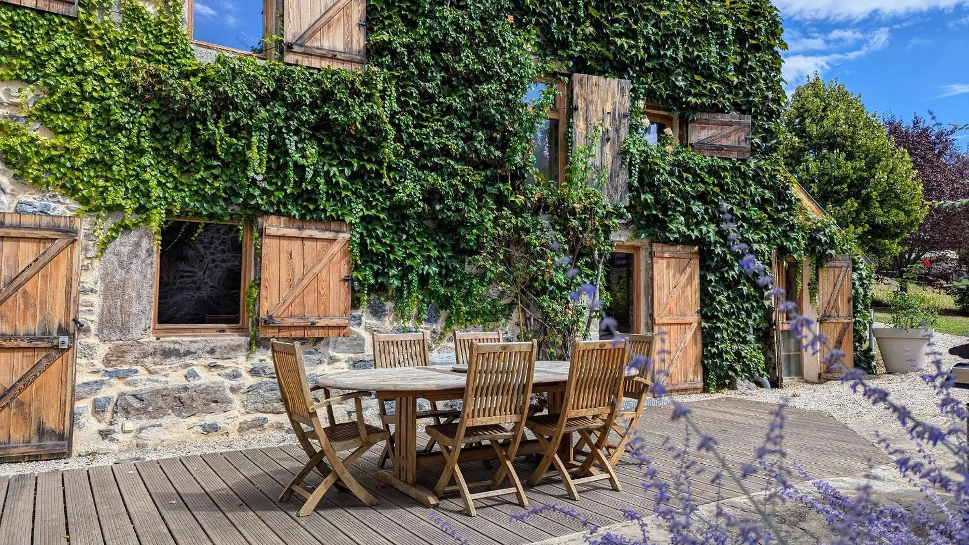 Gite D'Exception Avec Spa, Jardin Paysage Et Equipements Haut De Gamme A Blanlhac - Fr-1-582-201 Rosieres